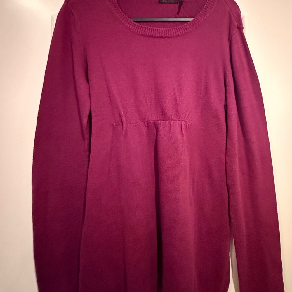 Daisy Fuentes Women's Sweater in Rich Magenta